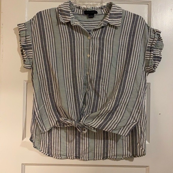 Sanctuary Striped Cuff Sleeved Tie Off Button Down Shirt - Picture 1 of 11
